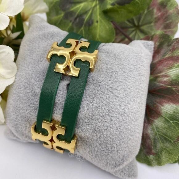 New Tory Burch Gold T Green Leather Magnetic Bracelet, Comes With Dust Bag - Picture 2 of 10